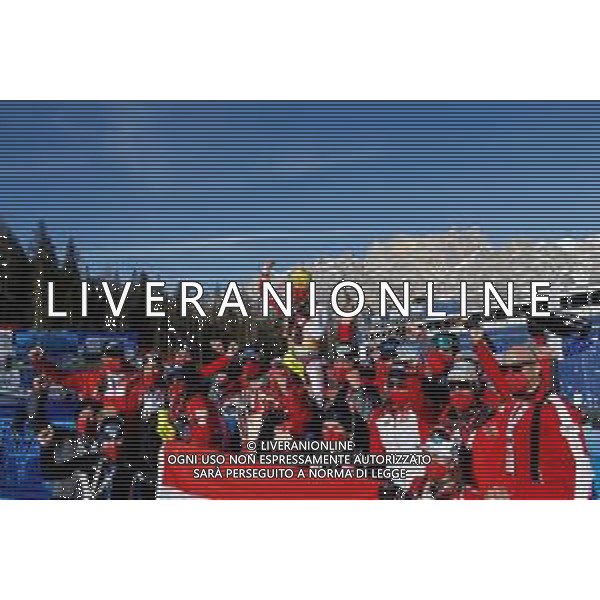 Francesco Scaccianoce/LM - 2021 FIS Alpine World SKI Championships - Slalom - Women - alpine ski race 20 February 2021 - Druscie, cortina (bl), Italy Photo showing: Katharina Liensberger (AUT) celebrating with Team Austria Ski @LM/Francesco Scaccianoce AG ALDO LIVERANI SAS