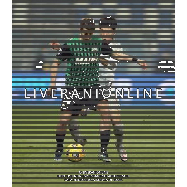 SASSUOLO - BOLOGNA CAMPIONATO CALCIO SERIE A TIM 20.02.2021 NELLA FOTO FILIP DJURICIC E TAKEHIRO TOMIYASU ©SANTANDREA/AGENZIA ALDO LIVERANI SAS