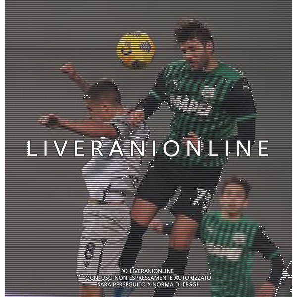 SASSUOLO - BOLOGNA CAMPIONATO CALCIO SERIE A TIM 20.02.2021 NELLA FOTO NICOLAS DOMINGUEZ E MANUEL LOCATELLI ©SANTANDREA/AGENZIA ALDO LIVERANI SAS