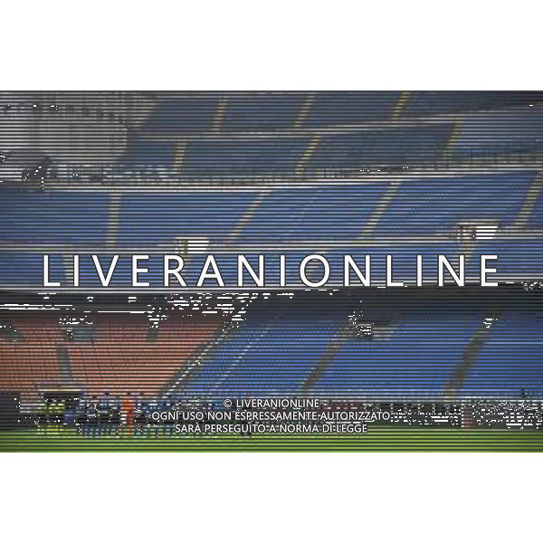 spalti vuoti per il derby durante il minuto di silenzio per la morte di mauro bellugi Milan vs Inter Campionato Serie A TIM - 23a giornata Milano 21-02-2021 Stadio Giuseppe Meazza - San Siro foto Roberto Garavaglia/ag. Aldo Liverani sas /AGENZIA ALDO LIVERANI SAS