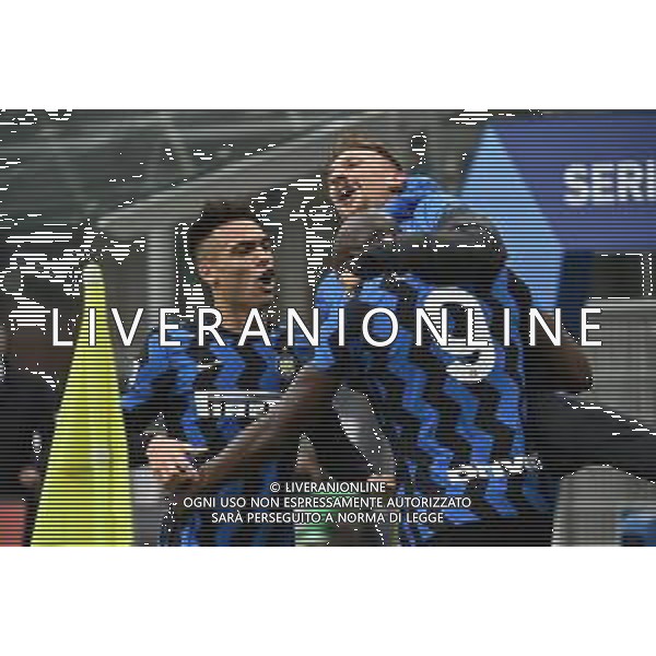 Lautaro Martinez (Inter) e Romelu Lukaku (Inter) esultano dopo il gol del 3 a 0 Milan vs Inter Campionato Serie A TIM - 23a giornata Milano 21-02-2021 Stadio Giuseppe Meazza - San Siro foto Roberto Garavaglia/ag. Aldo Liverani sas