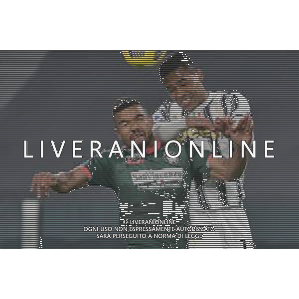 ©Alessandro Falzone/Agenzia Aldo Liverani Torino 22.02.2021 Stadio Allianz Stadium Juventus vs Crotone Serie A Tim 2020-2021 Nella foto : ALEX SANDRO-JUNIOR MESSIAS ©FALZONE/AGENZIA ALDO LIVERANI SAS