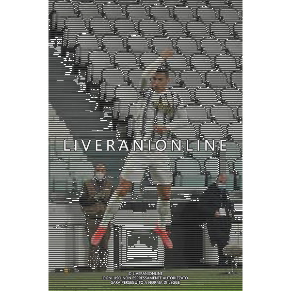 ©Alessandro Falzone/Agenzia Aldo Liverani Torino 22.02.2021 Stadio Allianz Stadium Juventus vs Crotone Serie A Tim 2020-2021 Nella foto : ESULTANZA SECONDO GOL DI CRISTIANO RONALDO ©FALZONE/AGENZIA ALDO LIVERANI SAS