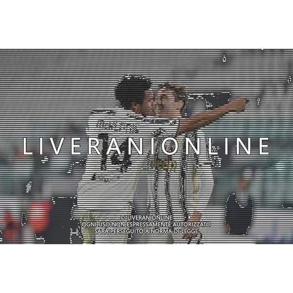©Alessandro Falzone/Agenzia Aldo Liverani Torino 22.02.2021 Stadio Allianz Stadium Juventus vs Crotone Serie A Tim 2020-2021 Nella foto : ESULTANZA GOL DI WESTON MCKENNIE ©FALZONE/AGENZIA ALDO LIVERANI SAS