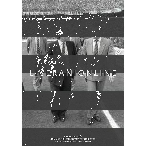 02-04-1986 MILANO SEMIFINALE DI ANDATA DI COPPA UEFA INTER REAL MADRID 3-1 NELLA FOTO PAOLO GIULIANI DIRIGENTE INTER CON L\'ARBITRO FREDRIKSSON ERIK SVEZIA AG ALDO LIVERANI SAS