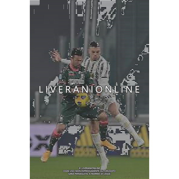 ©Alessandro Falzone/Agenzia Aldo Liverani Torino 22.02.2021 Stadio Allianz Stadium Juventus vs Crotone Serie A Tim 2020-2021 Nella foto : SAMUEL DI CARMINE-MERIH DEMIRAL ©Falzone/AGENZIA ALDO LIVERANI SAS