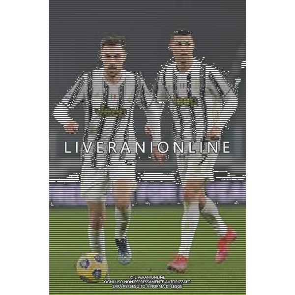 ©Alessandro Falzone/Agenzia Aldo Liverani Torino 22.02.2021 Stadio Allianz Stadium Juventus vs Crotone Serie A Tim 2020-2021 Nella foto : AARON RAMSEY-CRISTIANO RONALDO ©Falzone/AGENZIA ALDO LIVERANI SAS