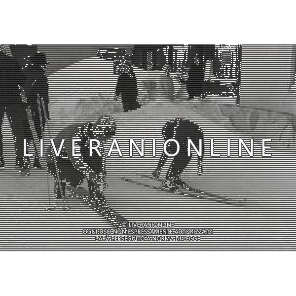 RETROSPETTIVA IRA VON FURSTENBERG ATTRICE NELLA FOTO IRA VON FURSTENBERG A CORTINA D\'AMPEZZO CON MARIO BERTOCCHI IL GIORNO 05-01-1964 AG ALDO LIVERANI SAS 
