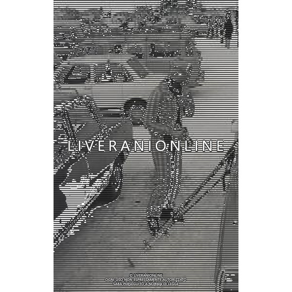 RETROSPETTIVA IRA VON FURSTENBERG ATTRICE NELLA FOTO IRA VON FURSTENBERG CON IL FIGLIO A CORTINA D\'AMPEZZO NELL\'ANNO 1972 AG ALDO LIVERANI SAS