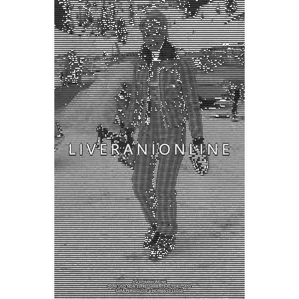 RETROSPETTIVA IRA VON FURSTENBERG ATTRICE NELLA FOTO IRA VON FURSTENBERG CON IL FIGLIO A CORTINA D\'AMPEZZO NELL\'ANNO 1972 AG ALDO LIVERANI SAS
