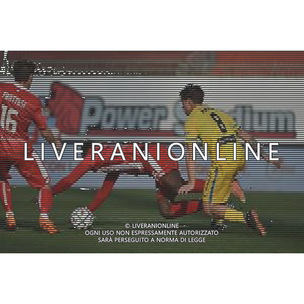 ¬© TVRG Mario Balotelli (Monza) cade in area dopo un contatto con Federico Proia (Cittadella) ma l\'arbitro lascia giocare Monza vs Cittadella Campionato Serie BKT - 25a giornata Monza 27-02-2021 U-Power Stadium foto Roberto Garavaglia/ag. Aldo Liverani sas