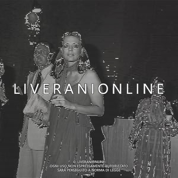 RETROSPETTIVA IRA VON FURSTENBERG ATTRICE NELLA FOTO IRA VON FURSTENBERG A TAORMINA NELL\'ANNO 1975 AG ALDO LIVERANI SAS 