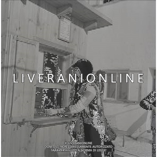 RETROSPETTIVA IRA VON FURSTENBERG ATTRICE NELLA FOTO IRA VON FURSTENBERG A CORTINA D\'AMPEZZO IL GIORNO 25-12-1965 AG ALDO LIVERANI SAS 