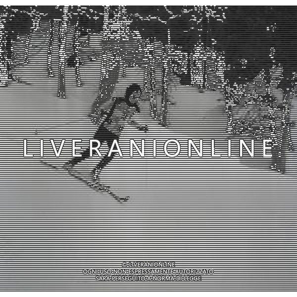 RETROSPETTIVA IRA VON FURSTENBERG ATTRICE NELLA FOTO IRA VON FURSTENBERG A CORTINA D\'AMPEZZO IL GIORNO 25-12-1965 AG ALDO LIVERANI SAS 
