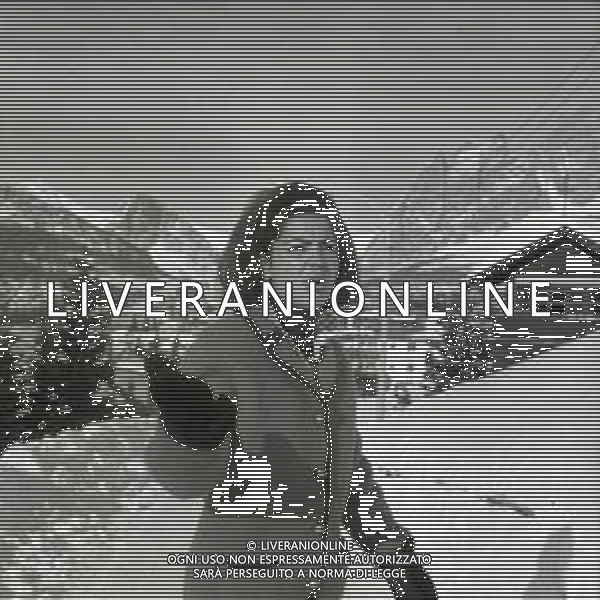 RETROSPETTIVA IRA VON FURSTENBERG ATTRICE NELLA FOTO IRA VON FURSTENBERG A CORTINA D\'AMPEZZO IL GIORNO 25-12-1965 AG ALDO LIVERANI SAS 