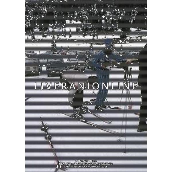 RETROSPETTIVA IRA VON FURSTENBERG ATTRICE NELLA FOTO IRA VON FURSTENBERG CON IL FIGLIO A CORTINA D\'AMPEZZO NELL\'ANNO 1972 AG ALDO LIVERANI SAS 