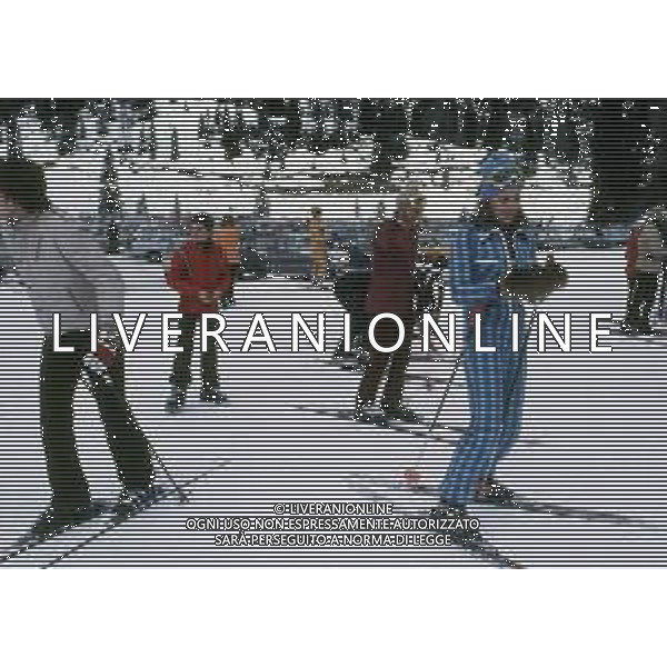 RETROSPETTIVA IRA VON FURSTENBERG ATTRICE NELLA FOTO IRA VON FURSTENBERG CON IL FIGLIO A CORTINA D\'AMPEZZO NELL\'ANNO 1972 AG ALDO LIVERANI SAS 