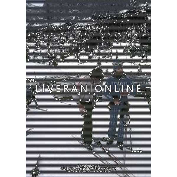 RETROSPETTIVA IRA VON FURSTENBERG ATTRICE NELLA FOTO IRA VON FURSTENBERG CON IL FIGLIO A CORTINA D\'AMPEZZO NELL\'ANNO 1972 AG ALDO LIVERANI SAS 