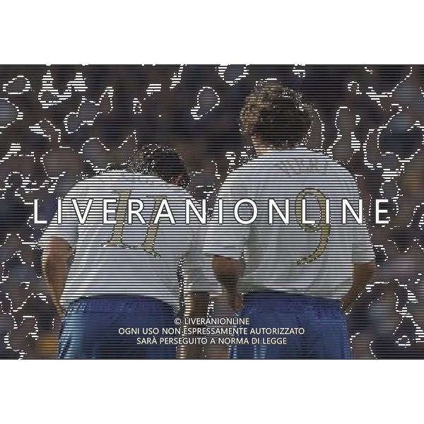 Glasgow 3 settembre 2005 Scozia - Italia qualificazioni mondiali Germania 2006 nella foto:iaquinta e vieri foto Luzzani / Ag. Aldo Liverani