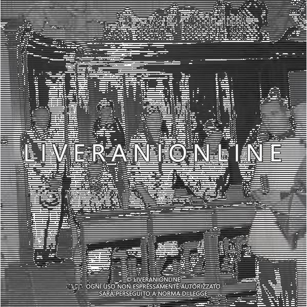 RETROSPETTIVA BEATRICE MARIA DI SAVOIA PRINCIPESSA  NELLA FOTO BEATRICE MARIA DI SAVOIA A TORINO NELL\'ANNO 1963 AI FUNERALI DEL DUCA DI GENOVA AG ALDO LIVERANI SAS 
