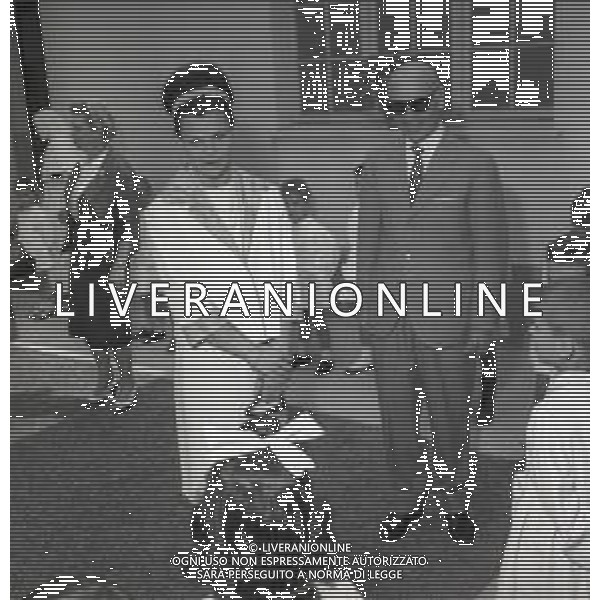RETROSPETTIVA BEATRICE MARIA DI SAVOIA PRINCIPESSA  NELLA FOTO BEATRICE MARIA DI SAVOIA A CANELLI IN VISITA A UN ASILO INFANTILE NELL\'ANNO 1963 AG ALDO LIVERANI SAS  