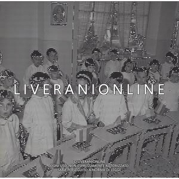 RETROSPETTIVA BEATRICE MARIA DI SAVOIA PRINCIPESSA  NELLA FOTO BEATRICE MARIA DI SAVOIA A CANELLI IN VISITA A UN ASILO INFANTILE NELL\'ANNO 1963 AG ALDO LIVERANI SAS  
