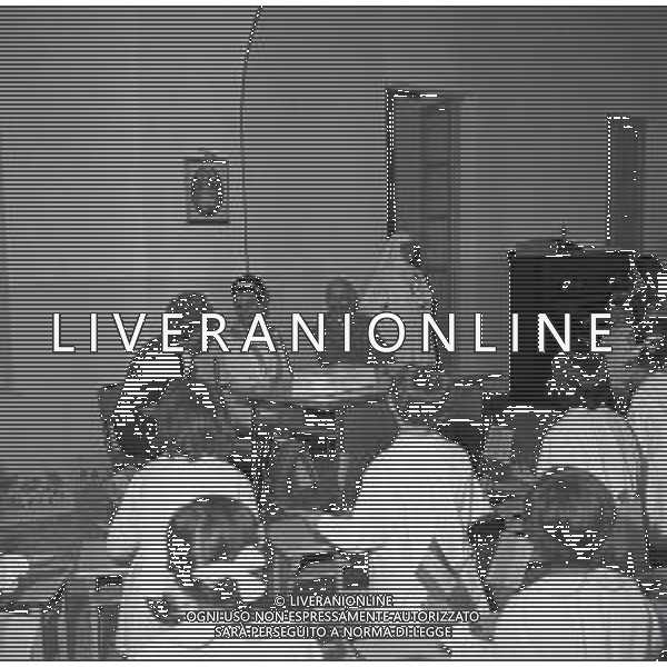 RETROSPETTIVA BEATRICE MARIA DI SAVOIA PRINCIPESSA  NELLA FOTO BEATRICE MARIA DI SAVOIA A CANELLI IN VISITA A UN ASILO INFANTILE NELL\'ANNO 1963 AG ALDO LIVERANI SAS  