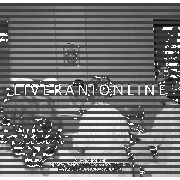 RETROSPETTIVA BEATRICE MARIA DI SAVOIA PRINCIPESSA  NELLA FOTO BEATRICE MARIA DI SAVOIA A CANELLI IN VISITA A UN ASILO INFANTILE NELL\'ANNO 1963 AG ALDO LIVERANI SAS  