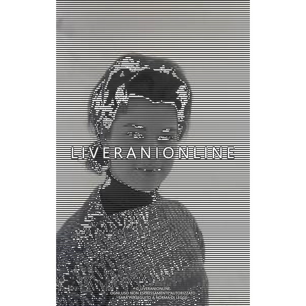 RETROSPETTIVA BEATRICE MARIA DI SAVOIA PRINCIPESSA  NELLA FOTO BEATRICE MARIA DI SAVOIA A SESTRIERE NELL\'ANNO 1963 AG ALDO LIVERANI SAS  