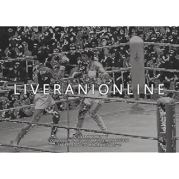 RETROSPETTIVA PATRIZIO OLIVA PUGILE NELLA FOTO PATRIZIO OLIVA ALLE OLIMPIADI DI MOSCA 1980 AG ALDO LIVERANI SAS