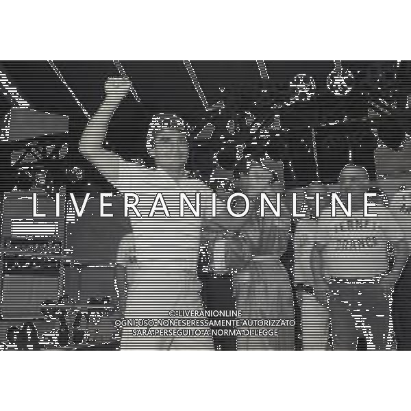 1981 LIDO DI CAMAIORE INCONTRO DI BOXE PATRIZIO OLIVA CONTRO PATRIZIO BURINI NELLA FOTO L\'INCONTRO DI BOXE TRA PATRZIO OLIVA E PATRIZIO BURINI AG ALDO LIVERANI SAS