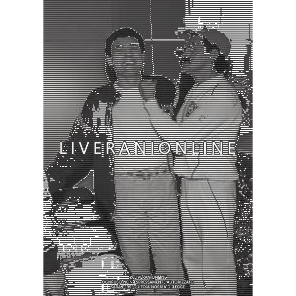 14-10-1983 MILANO CAMPIONATO EUROPEO DI PUGILATO INCONTRO TRA PATRIZIO OLIVA E JUAN JOSE\' GIMENEZ NELLA FOTO PATRIZIO OLIVA CON JUAN JOSE GIMENEZ ALLA CONFERENZA STAMPA AG ALDO LIVERANI SAS