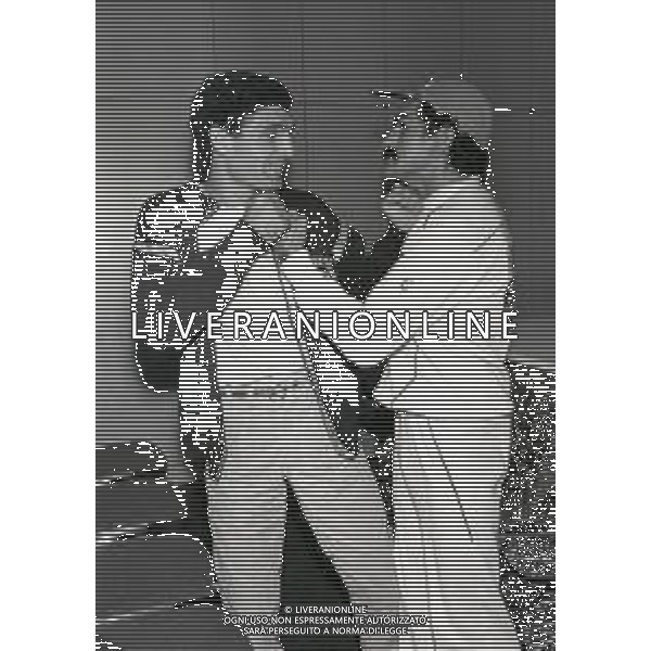 14-10-1983 MILANO CAMPIONATO EUROPEO DI PUGILATO INCONTRO TRA PATRIZIO OLIVA E JUAN JOSE\' GIMENEZ NELLA FOTO PATRIZIO OLIVA CON JUAN JOSE GIMENEZ ALLA CONFERENZA STAMPA AG ALDO LIVERANI SAS