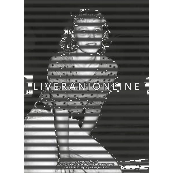 06-12-1990 CASALECCHIO DI RENO INCIDENTE AEREO JET MILITARE IN AVARIA PIOMBA SU UNA SCUOLA PROVOCANDO UNA STRAGE 12 ALUNNI MORTI E 30 FERITI NELLA FOTO VITTIME DELLA STRAGE FOTO GIANNI SCHICCHI-AG ALDO LIVERANI SAS