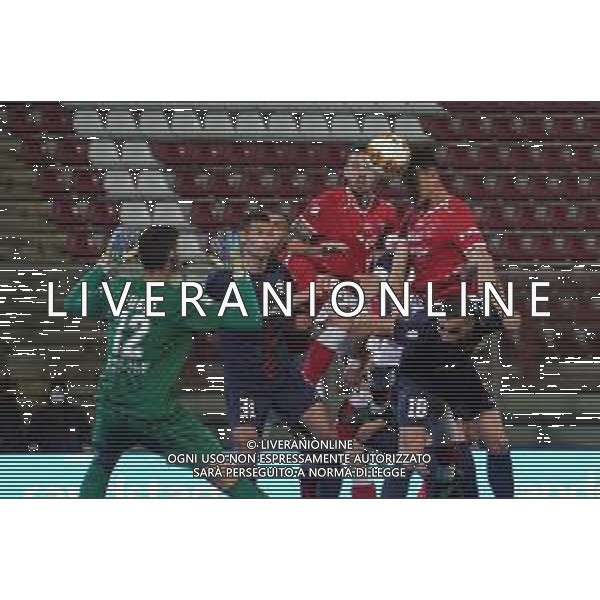 Cerquiglinio/LMedia - Perugia vs Sambenedettese - Italian football Serie C match 2020/2021 02 March 2021 - Renato Curi stadium, perugia, Italy Photo showing: cancelloti tommaso (n.27 perugia calcio) hits his head @Cerquiglinio/LMedia AG ALDO LIVERANI SAS