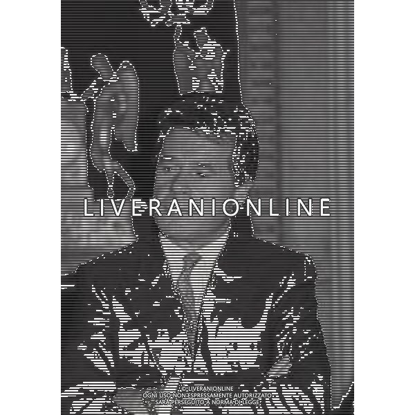 1983 RETROSPETTIVA GIANNI NARDI VICE PRESIDENTE MILAN CALCIO NELLA FOTO GIANNI NARDI VICE PRESIDENTE DEL MILAN CALCIO VISITA LA REDAZIONE DEL QUOTIDIANO IL GIORNO AG ALDO LIVERANI SAS