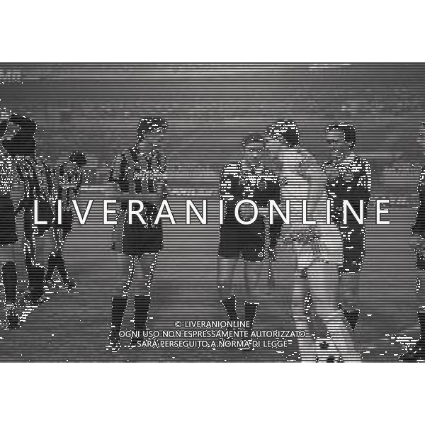 19-06-1985 MILANO QUARTI DI FINALE DI RITORNO DI COPPA ITALIA INTER VERONA 5-1 NELLA FOTO ALESSANDRO ALTOBELLI E ROBERTO TRICELLA AG ALDO LIVERANI SAS