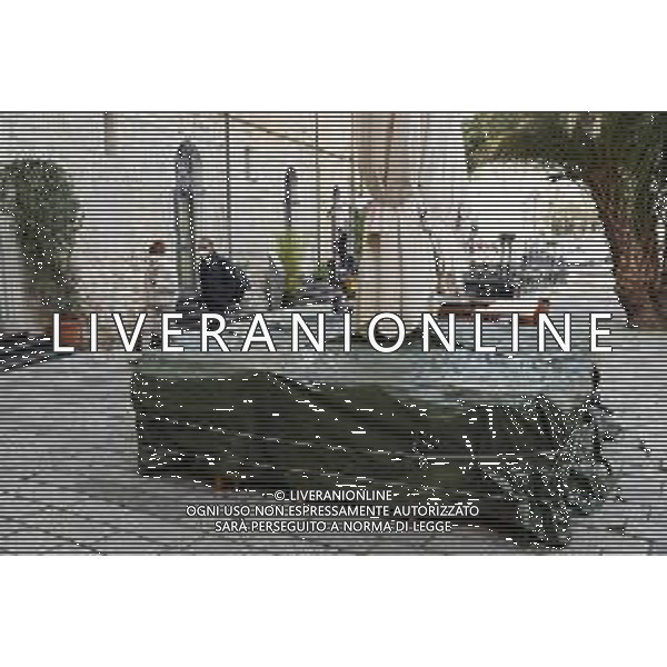 La citta’ di Sanremo in zona arancio rinforzato durante i giorni del 71mo Festival della Canzone Italiana Sanremo 2021, la misura e’ stata adottata per cercare di contenere il numero di contagi della pandemia di Coronavirus Covid-19 Sanremo (IM) 04-03-2021 foto Roberto Garavaglia/ag. Aldo Liverani sas
