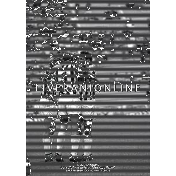 27-09-1987 UDINESE CAMPIONATO DI CALCIO SERIE B UDINESE-CREMONESE 1-1 NELLA FOTO ABBRACCI GIOCATORI UDINESE DOPO IL GOAL AG ALDO LIVERANI SAS