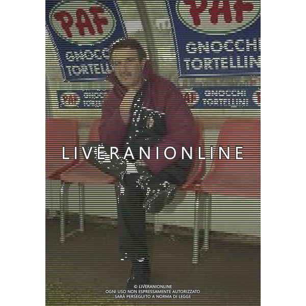 RETROSPETTIVA EMILIANO MONDONICO ALLENATORE TORINO CALCIO NELLA FOTO EMILIANO MONDONICO ALLENATORE TORINO CALCIO NELL\'ANNO 1998 AG ALDO LIVERANI SAS