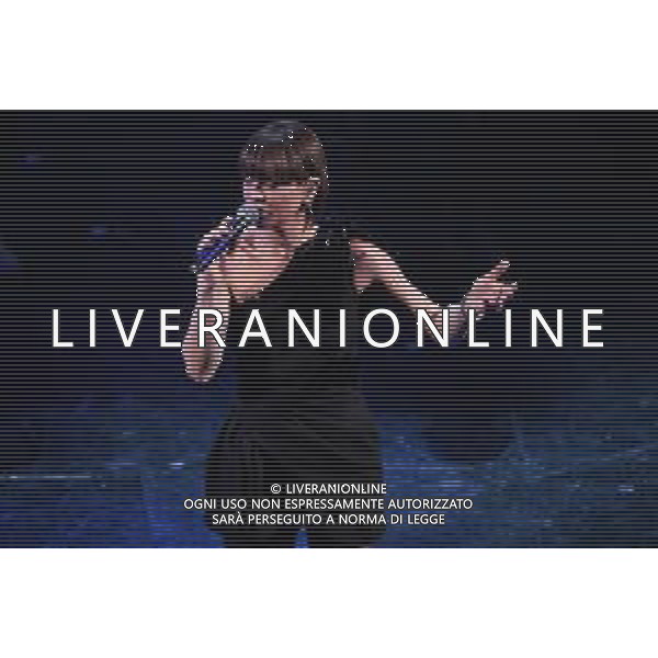 Alessandra Amoroso omaggio ai lavoratori dello spettacolo 71mo Festival della Canzone Italiana Sanremo 2021 - Quarta Serata Teatro Ariston - Sanremo (IM) 05-03-2021 foto Roberto Garavaglia/ag. Aldo Liverani sas / AGENZIA ALDO LIVERANI SAS