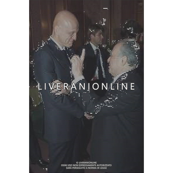 MILANO 21/12/2001 HOTEL PRINCIPE SAVOIA FESTA DELLA LEGA CALCIO NELLA FOTO L\'ARBITRO PIERLUIGI COLLINA E IL PRESIDENTE SENSI FRANCO FOTO BAGNAI/AG. ALDO LIVERANI SAS