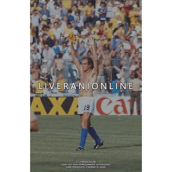 MONDIALI SPAGNA 1982 ITALIA - BRASILE NELLA FOTO ESULTANZA DI FRANCESCO GRAZIANI CALCIATORE CON LA MAGLIA DELLA NAZIONALE AGENZIA ALDO LIVERANI SAS