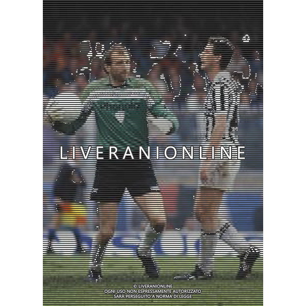SAMPDORIA CALCIO ARCHIVIO NELLA FOTO BISTAZZONI GUIDO CALCIATORE DI RUOLO PORTIERE CON SERGIO BUSO (JUVENTUS) AGENZIA ALDO LIVERANI SAS