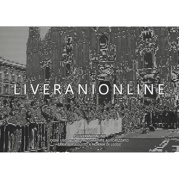 RETROSPETTIVA ACHILLE OCCHETTO POLITICO NELLA FOTO ACHILLE OCCHETTO NEL COMIZIO DI PIAZZA DUOMO NELL\'ANNO 1987 AG ALDO LIVERANI SAS