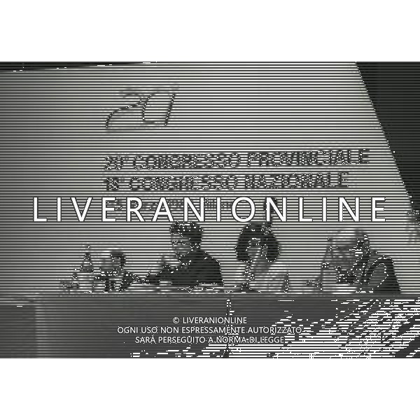 RETROSPETTIVA ACHILLE OCCHETTO POLITICO NELLA FOTO ACHILLE OCCHETTO NELL\'ANNO 1992 AL CONGRESSO PROVINCIALE DEL PCI AG ALDO LIVERANI SAS  