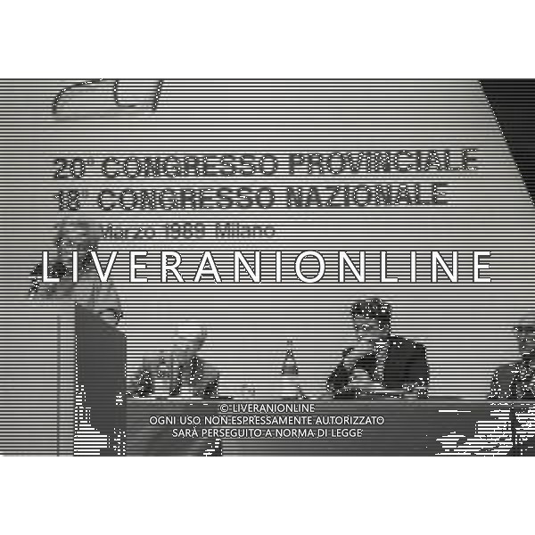 RETROSPETTIVA ACHILLE OCCHETTO POLITICO NELLA FOTO ACHILLE OCCHETTO NELL\'ANNO 1992 AL CONGRESSO PROVINCIALE DEL PCI AG ALDO LIVERANI SAS  