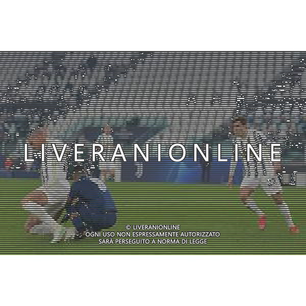 ©Alessandro Falzone/Agenzia Aldo Liverani Torino 09.03.2021 Stadio Allianz Stadium Juventus vs Porto Ritorno Ottavi di Finale Champions League 2020-2021 Nella foto : FALLO DI RIGORE DI DEMIRAL SU TAREMI ©FALZONE/AGENZIA ALDO LIVERANI SAS