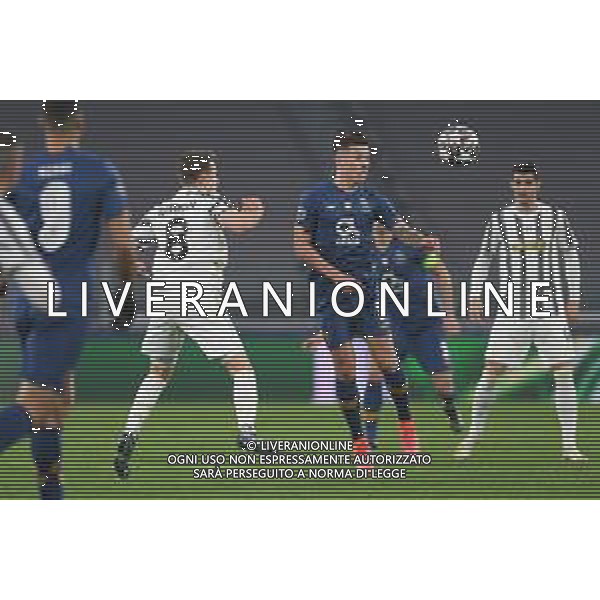 ©Alessandro Falzone/Agenzia Aldo Liverani Torino 09.03.2021 Stadio Allianz Stadium Juventus vs Porto Ritorno Ottavi di Finale Champions League 2020-2021 Nella foto : URIBE E AARON RAMSEY ©FALZONE/AGENZIA ALDO LIVERANI SAS