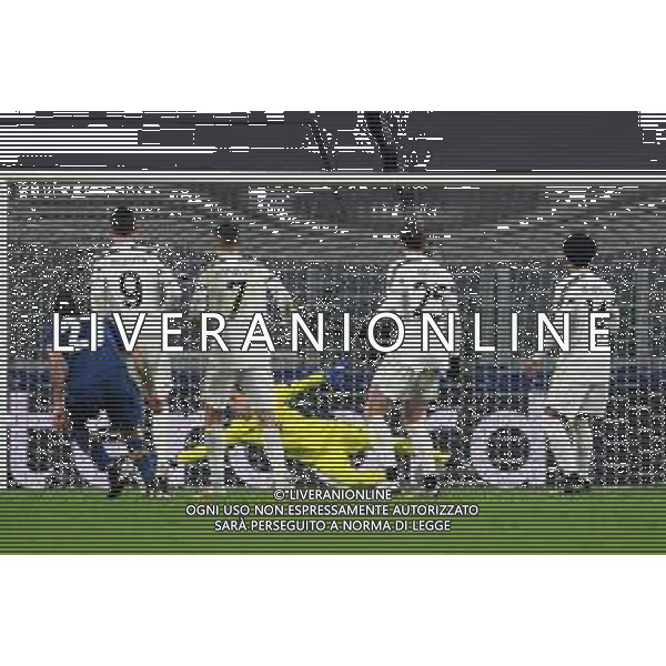 ©Alessandro Falzone/Agenzia Aldo Liverani Torino 09.03.2021 Stadio Allianz Stadium Juventus vs Porto Ritorno Ottavi di Finale Champions League 2020-2021 Nella foto : GOL DI OLIVEIRA SERGIO SU PUNIZIONE ©FALZONE/AGENZIA ALDO LIVERANI SAS
